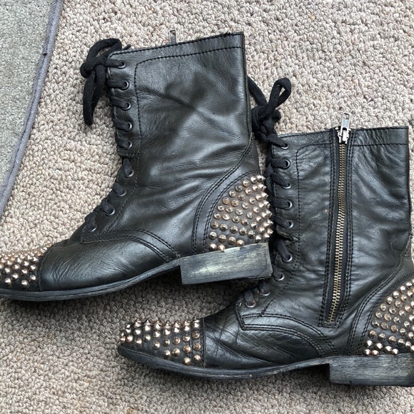 Steve Madden studded boots - Picture 6 of 6
